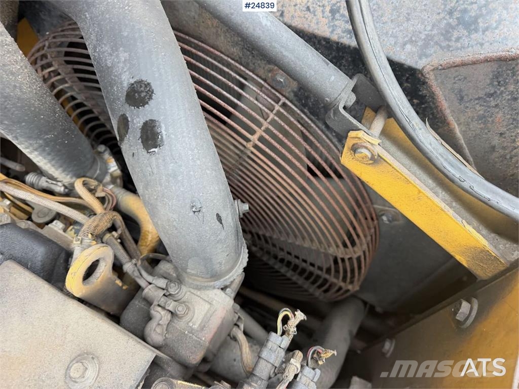 CAT 319DL Escavatori cingolati
