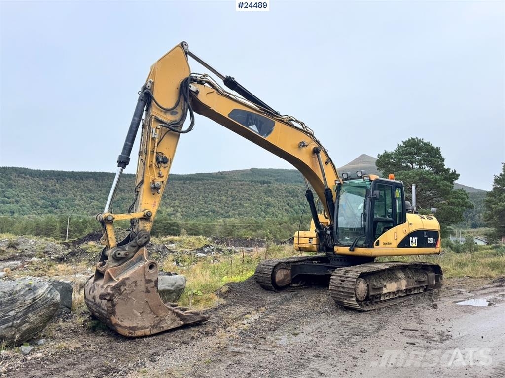 CAT 323DL Bageri gusjeničari