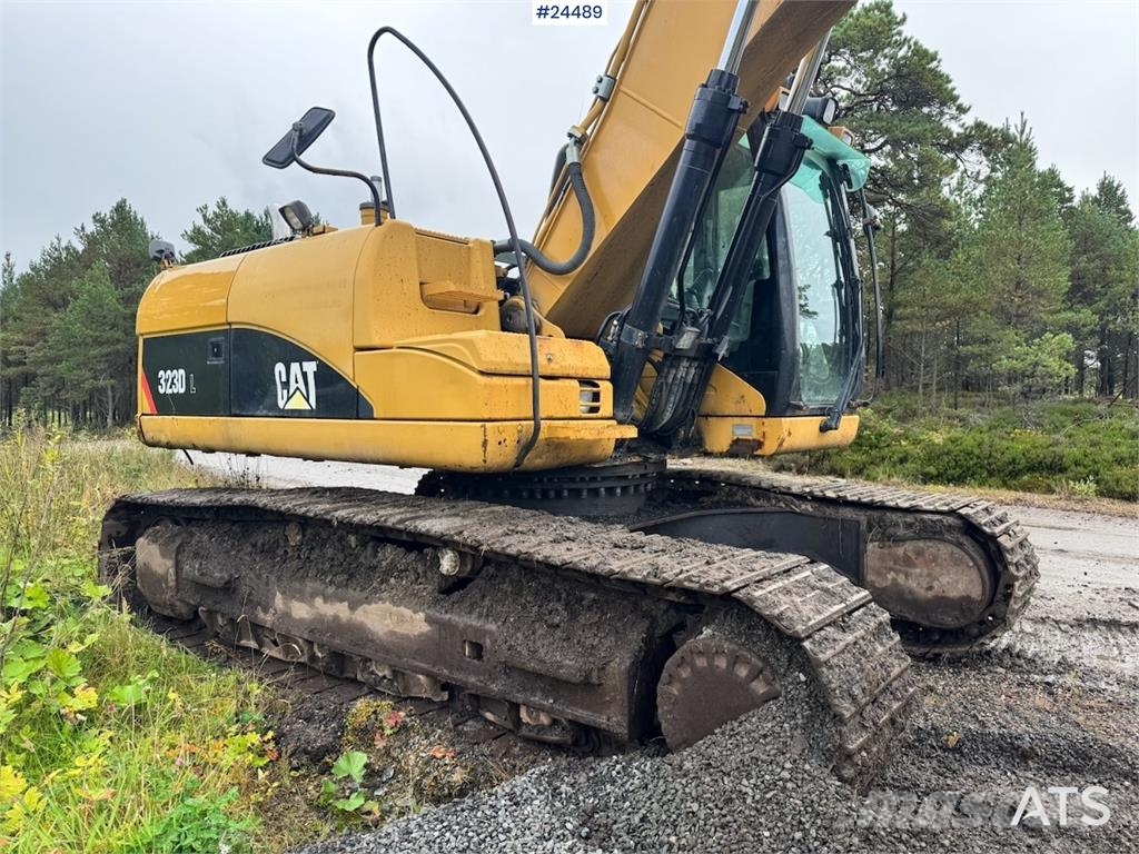 CAT 323DL Bageri gusjeničari