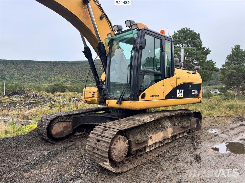 CAT 323DL Bageri gusjeničari