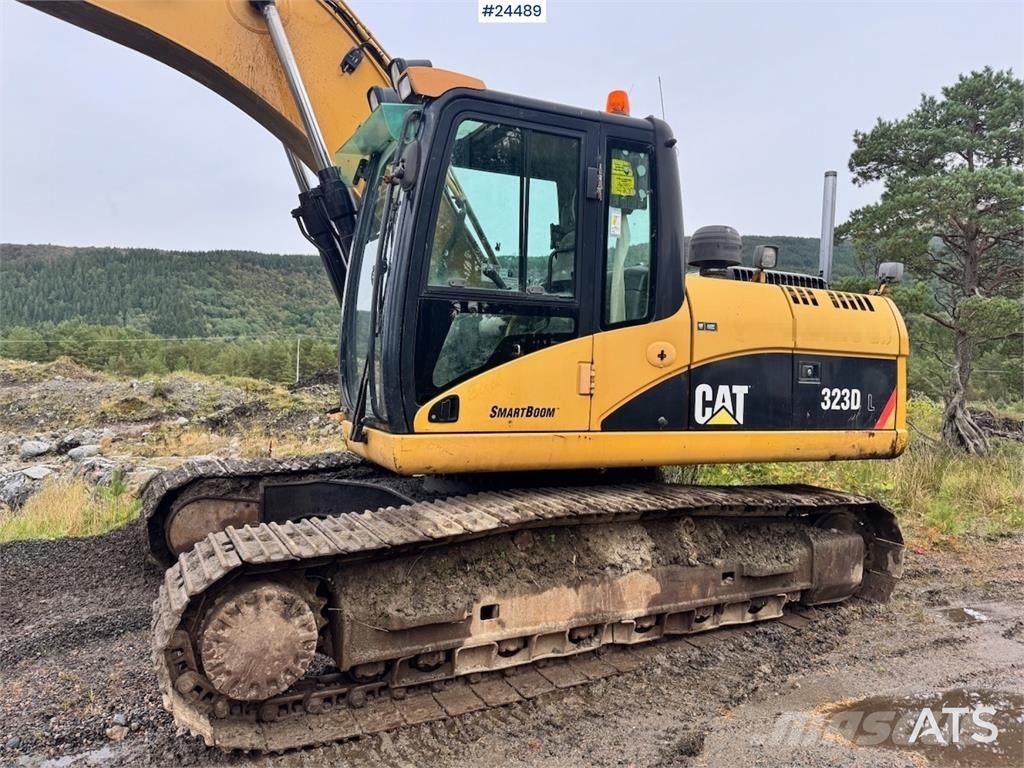 CAT 323DL Bageri gusjeničari