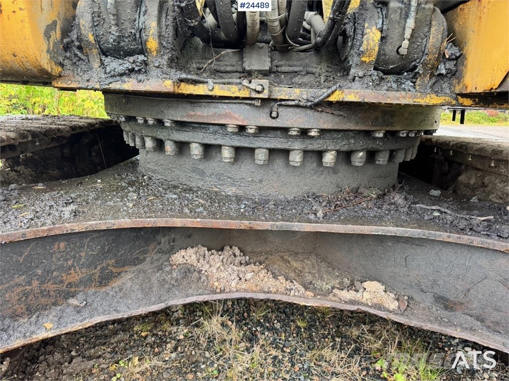 CAT 323DL Bageri gusjeničari