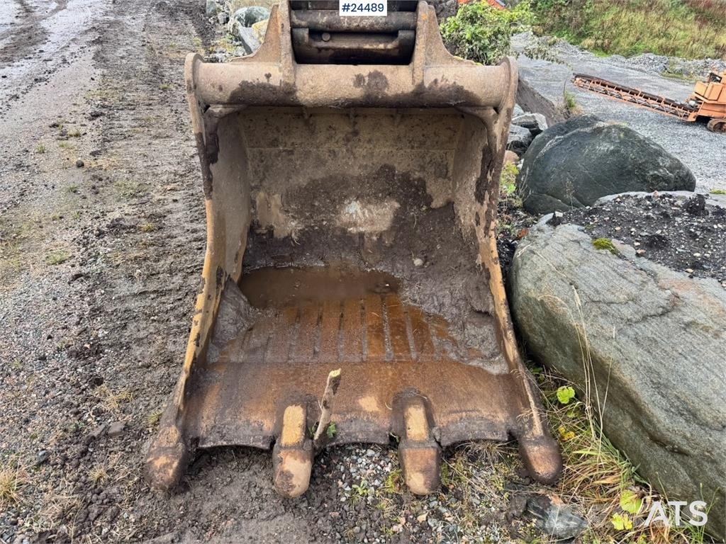 CAT 323DL Bageri gusjeničari