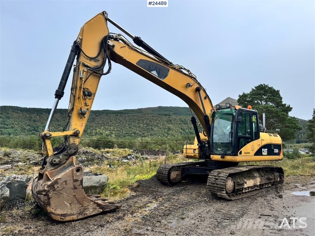 CAT 323DL Bageri gusjeničari