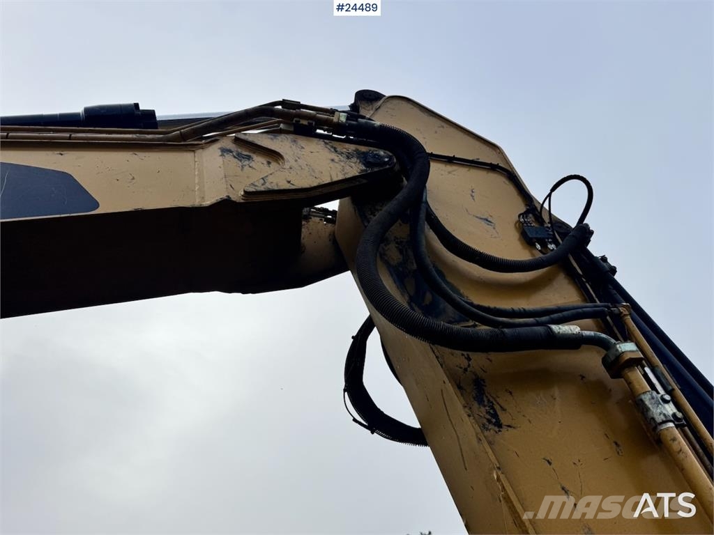 CAT 323DL Bageri gusjeničari