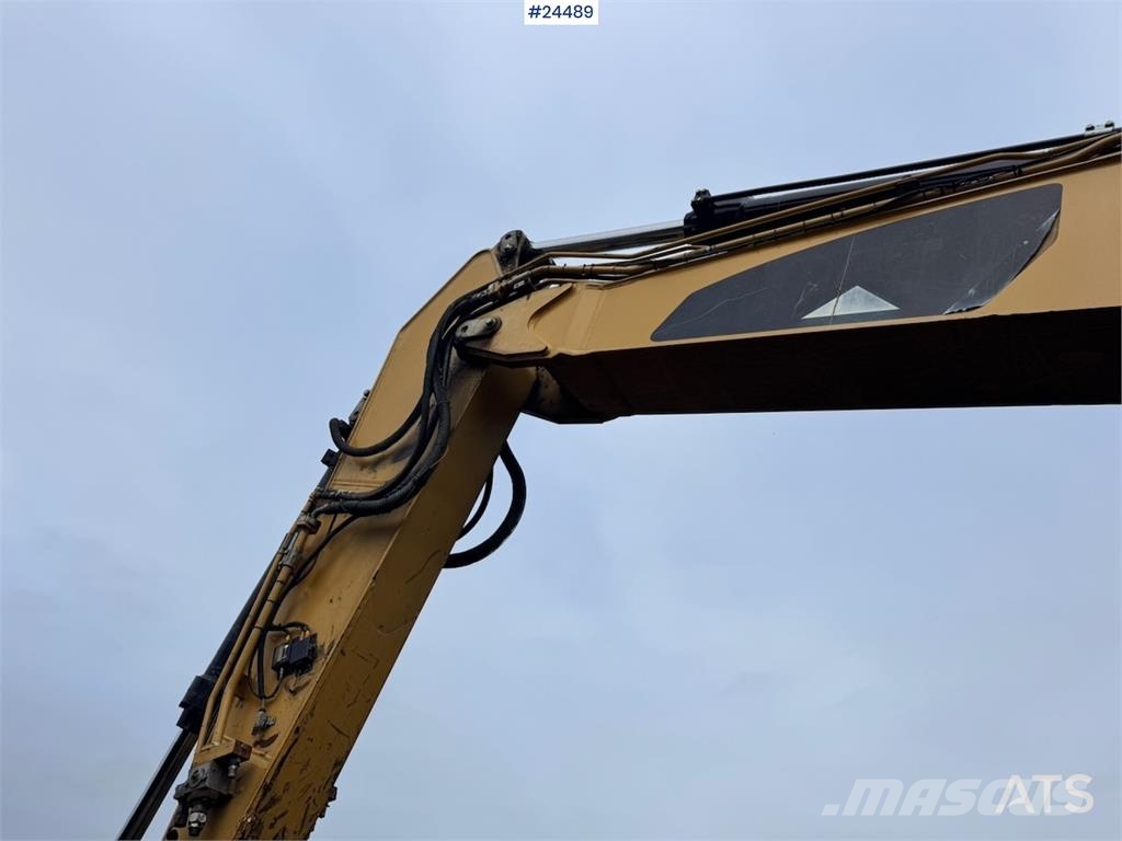 CAT 323DL Bageri gusjeničari