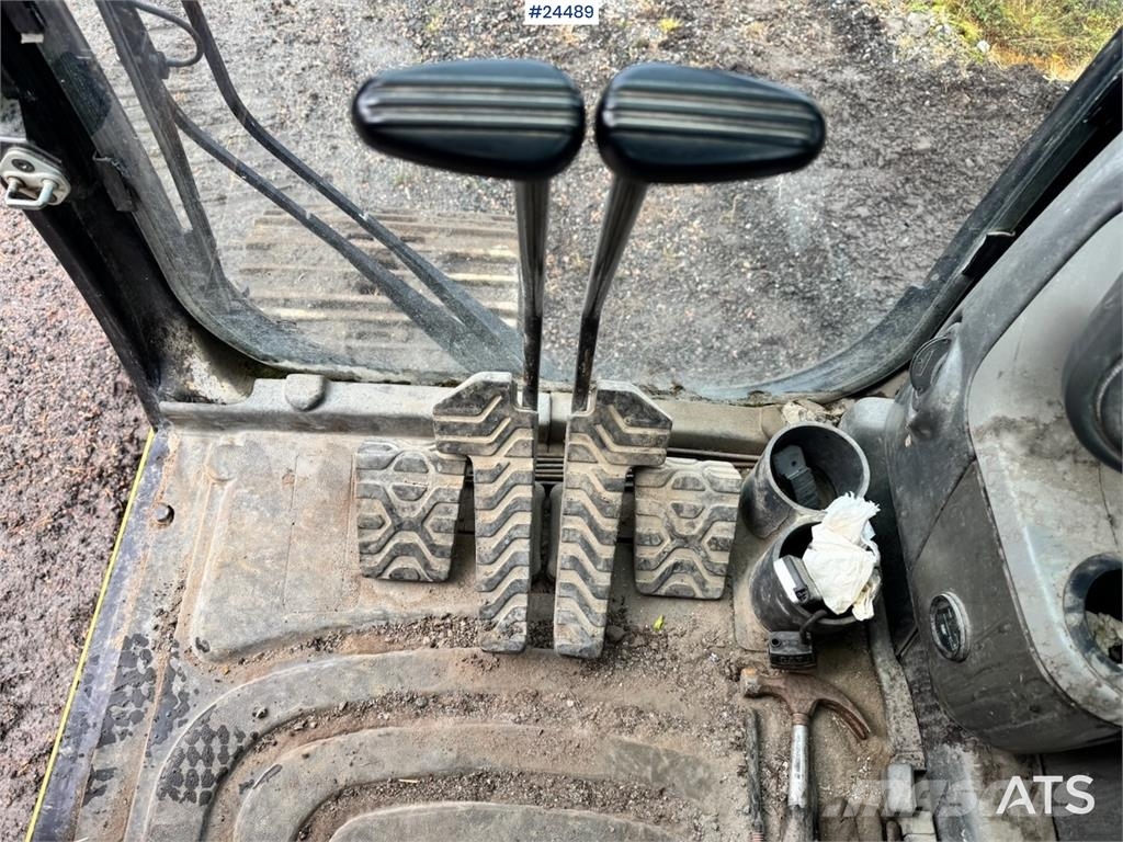 CAT 323DL Bageri gusjeničari