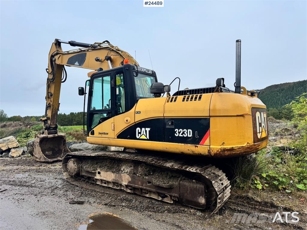 CAT 323DL Bageri gusjeničari