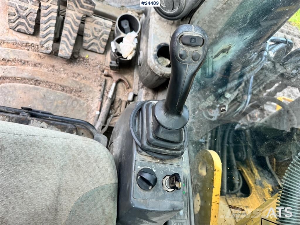 CAT 323DL Bageri gusjeničari
