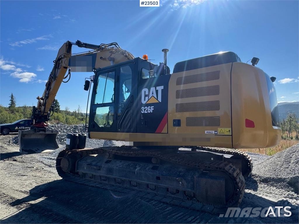 CAT 326FL Excavator – R8 Rototilt and 2 Buckets حفارات زحافة