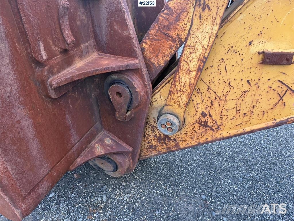 CAT 365C excavator with tooth bucket Bagri goseničarji