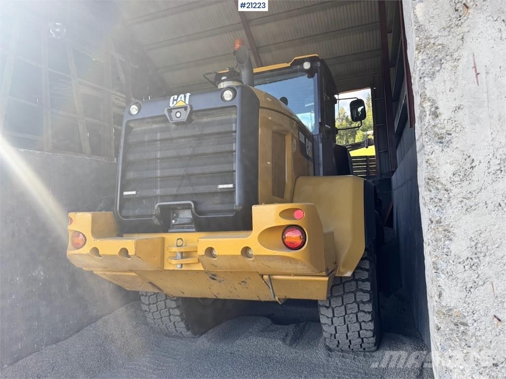 CAT 930 K Pale gommate