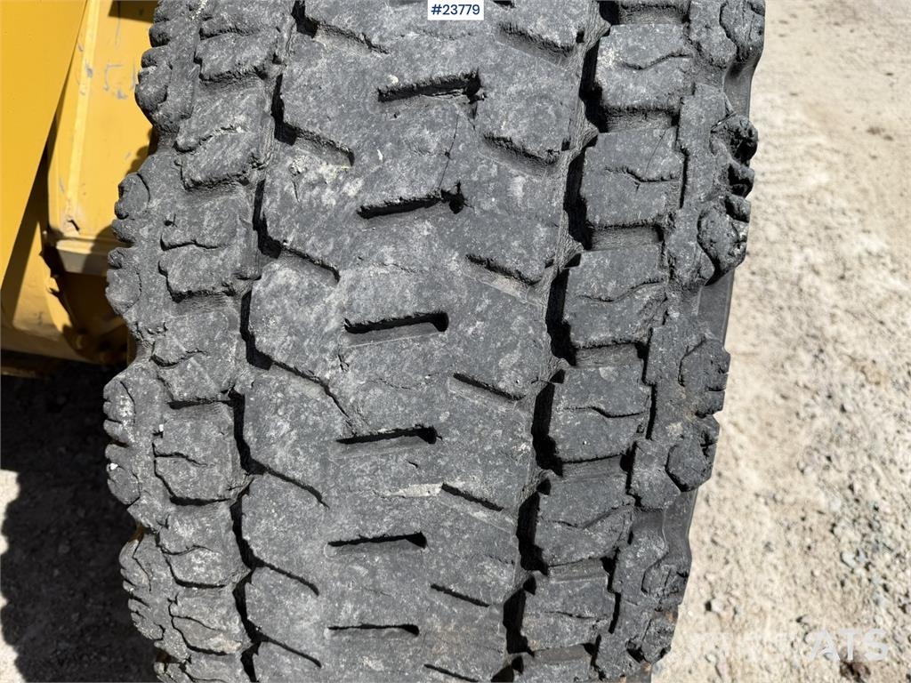 CAT 930 M wheel loader with bucket Iekrāvēji uz riteņiem