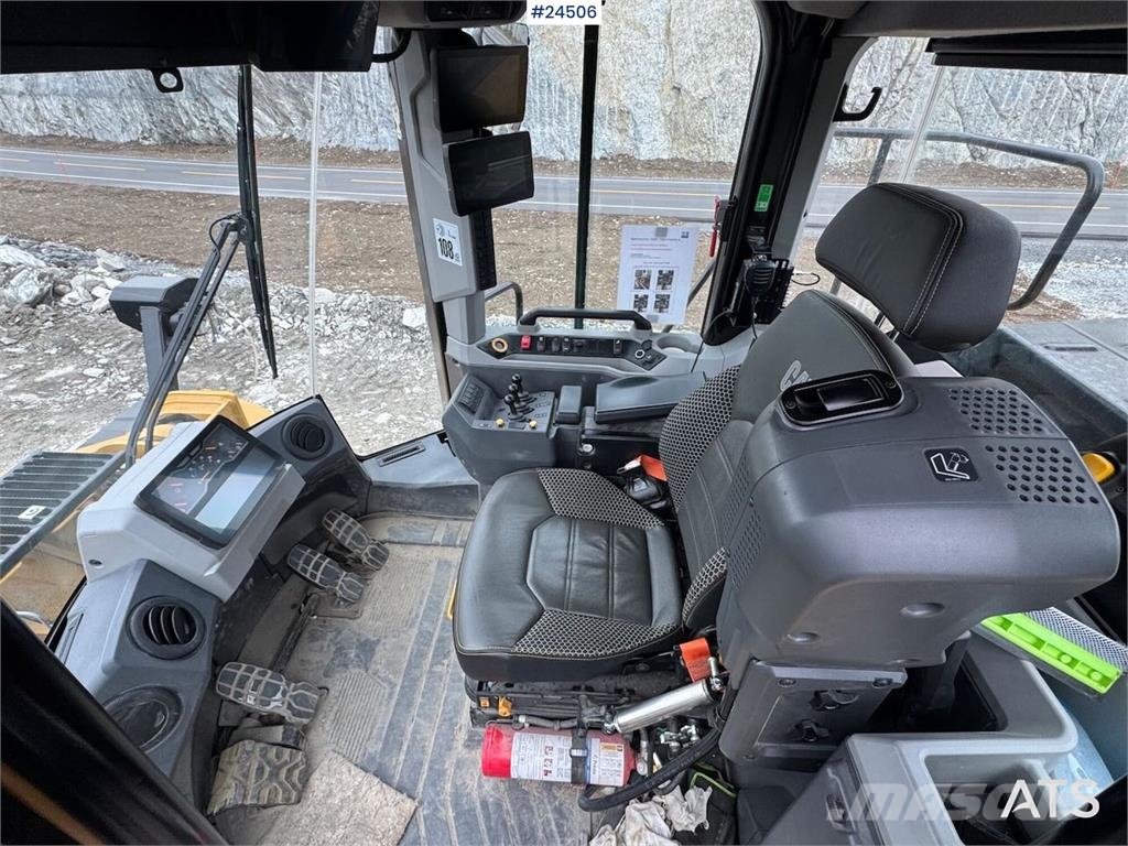 CAT 966 Wheel Loader – Bucket and Weighing System – 50 Naudoti ratiniai krautuvai