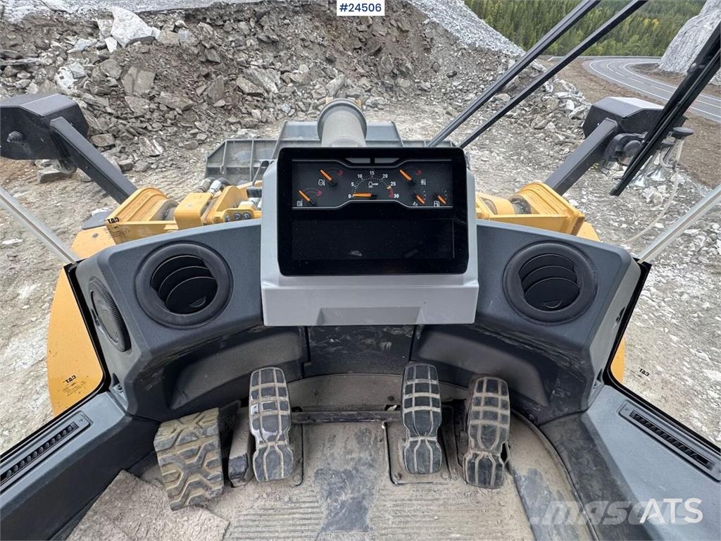 CAT 966 Wheel Loader – Bucket and Weighing System – 50 Naudoti ratiniai krautuvai