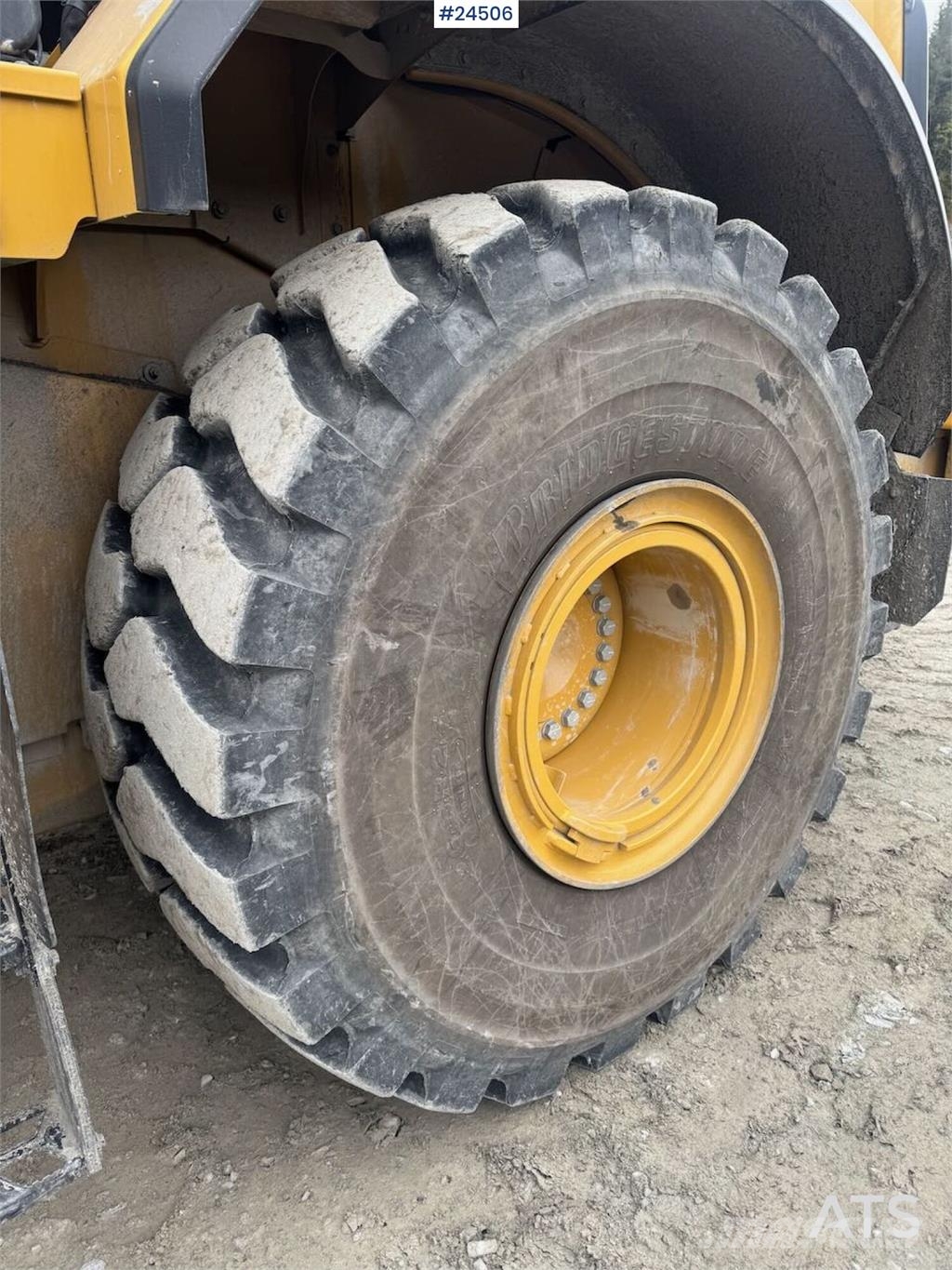 CAT 966 Wheel Loader – Bucket and Weighing System – 50 Naudoti ratiniai krautuvai