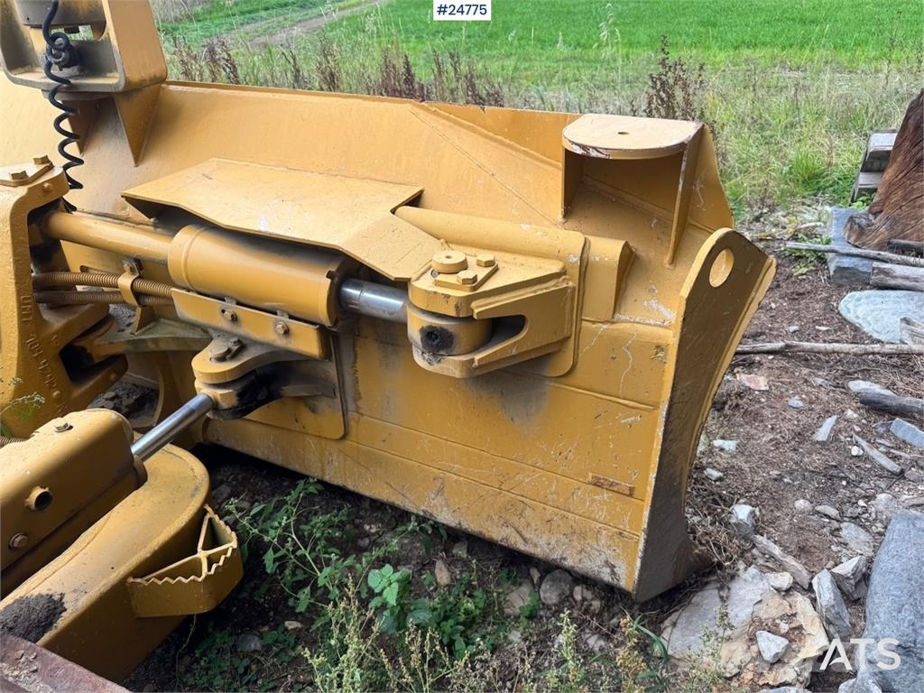 CAT D5N LGP Paletli dozerler