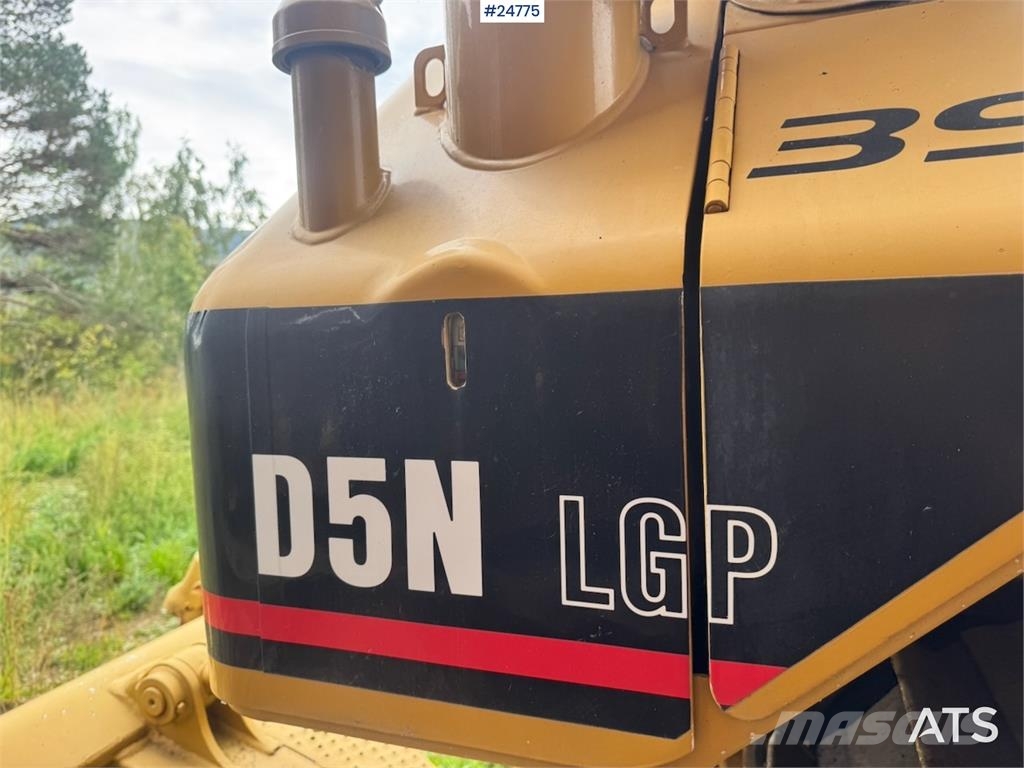 CAT D5N LGP Paletli dozerler