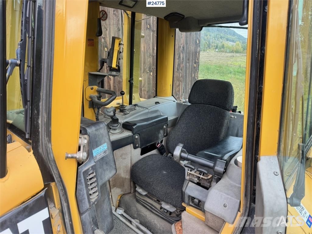 CAT D5N LGP Paletli dozerler