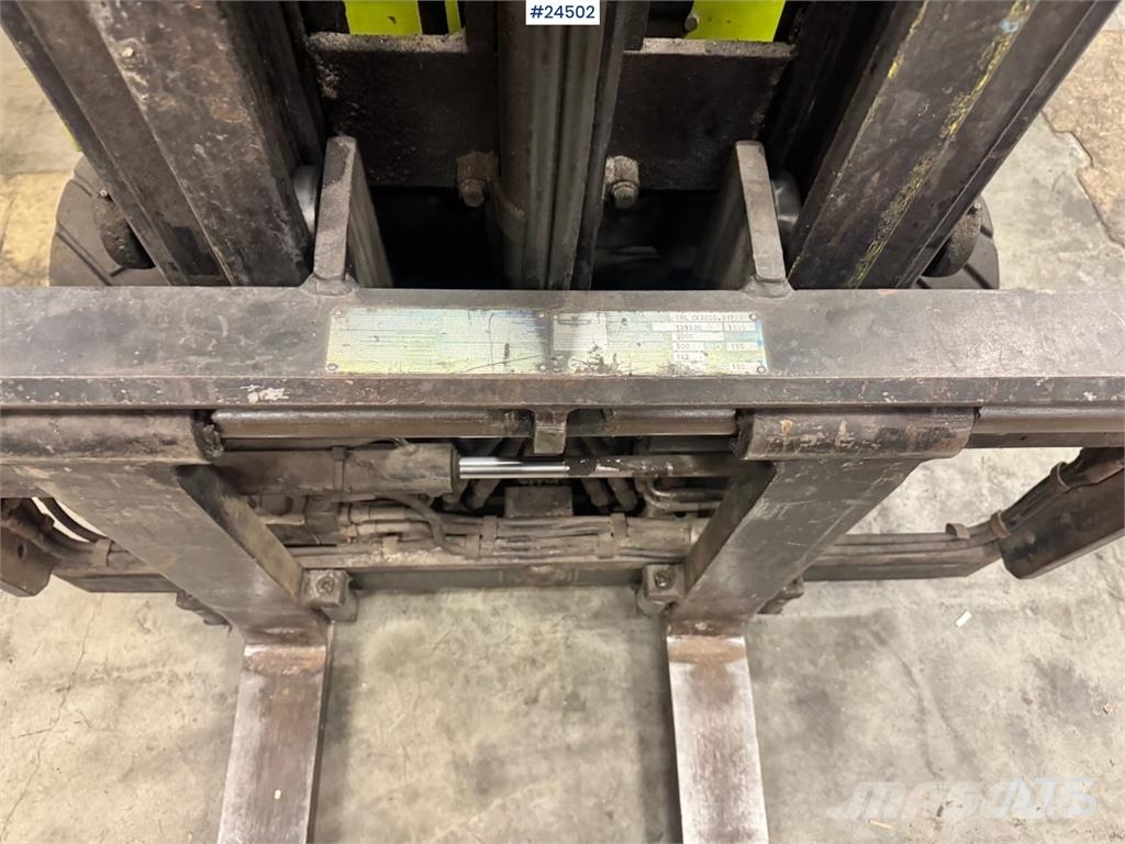 Clark CEM20S Forklift – Requires New Battery Akumulátorové vozíky