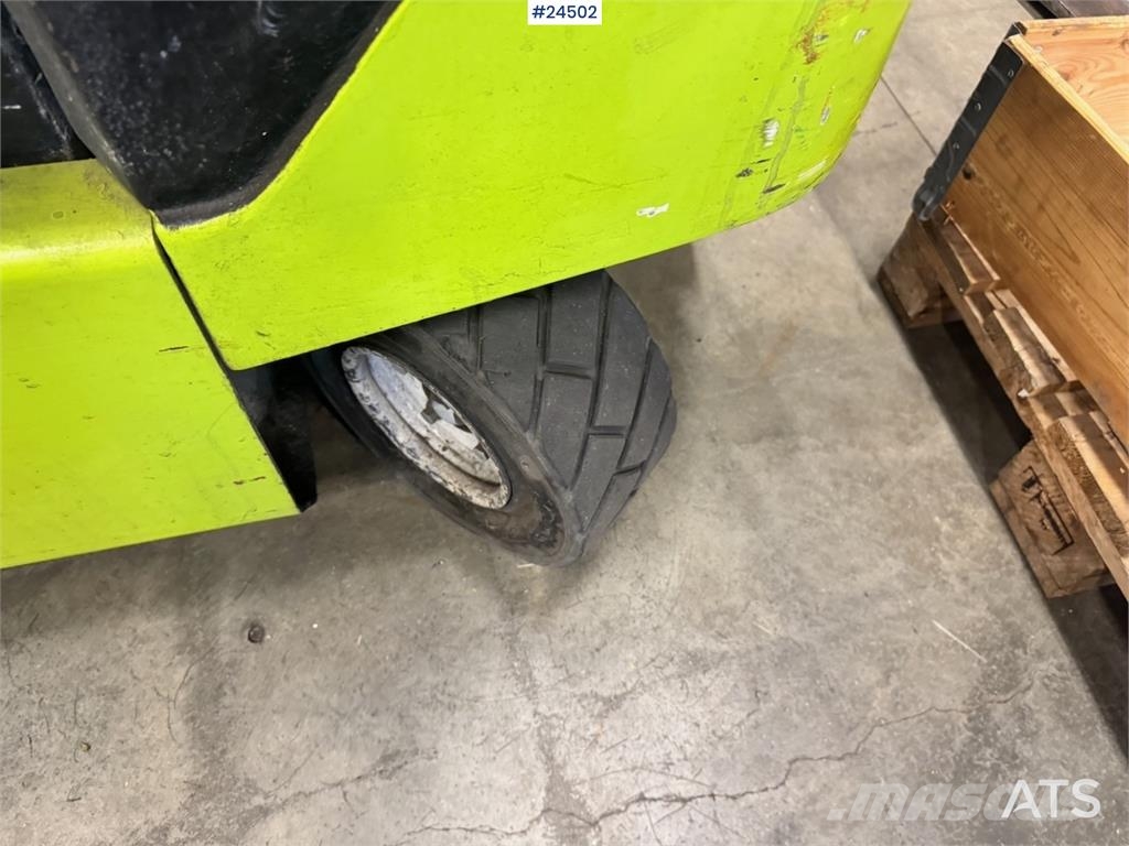 Clark CEM20S Forklift – Requires New Battery Akumulátorové vozíky