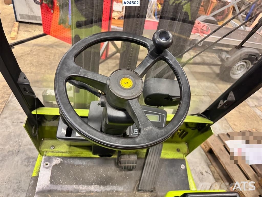 Clark CEM20S Forklift – Requires New Battery Akumulátorové vozíky