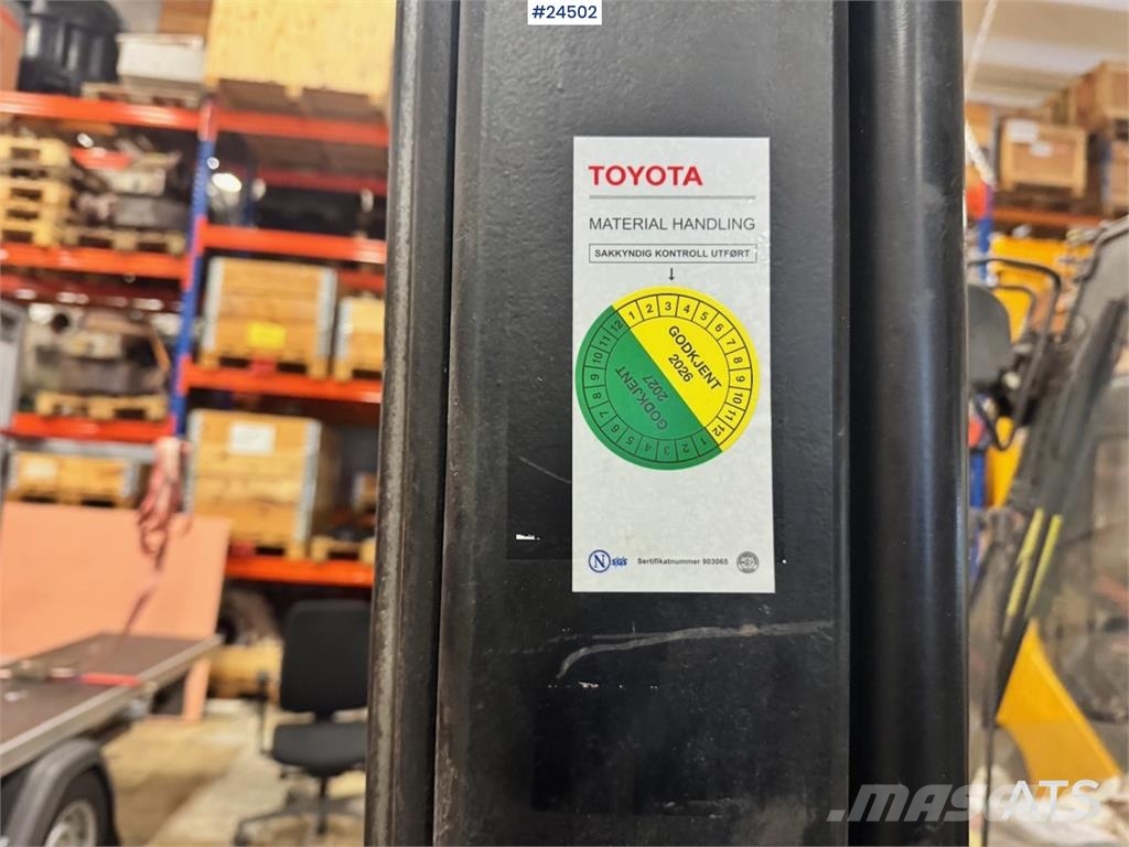 Clark CEM20S Forklift – Requires New Battery Akumulátorové vozíky