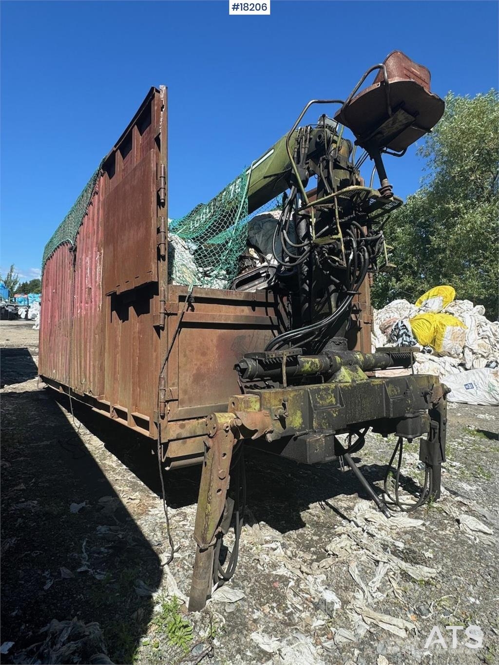 Container w/ Logilift 7.5 t/m crane. Sonstige Baumaschinen