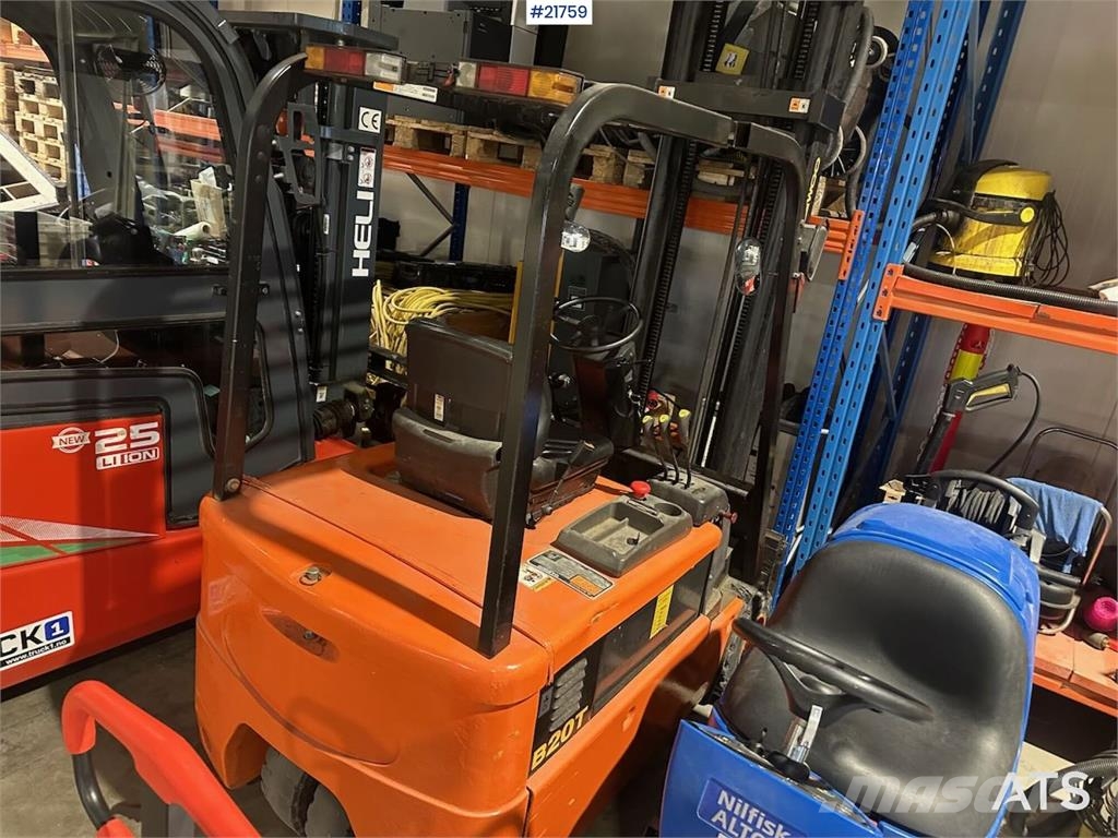 Daewoo B20T truck w/ 4.5 m lift height Electric forklifts