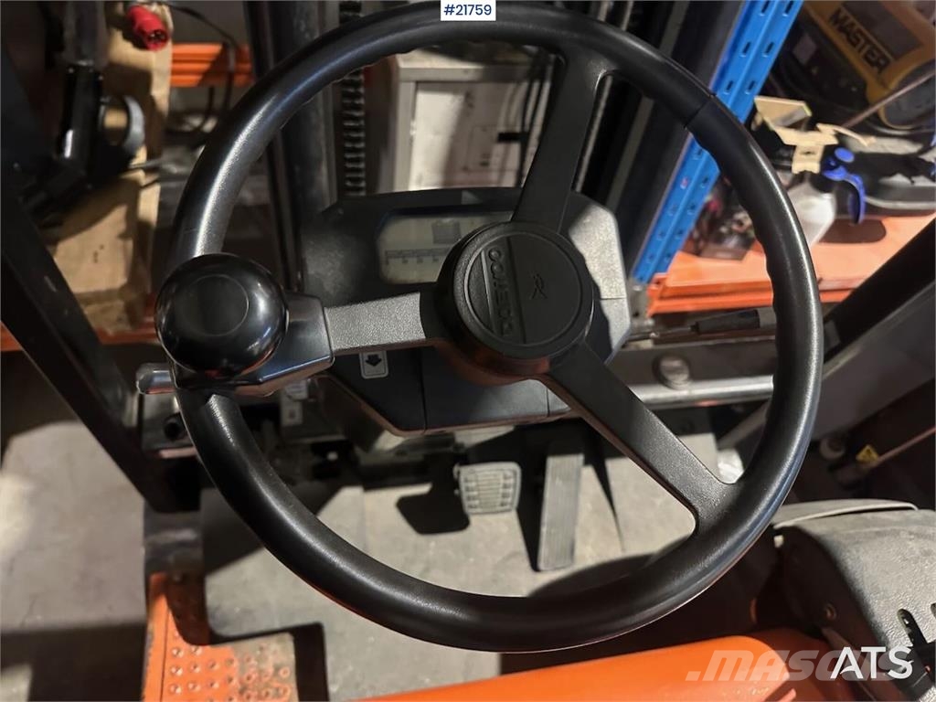 Daewoo B20T truck w/ 4.5 m lift height Electric forklifts