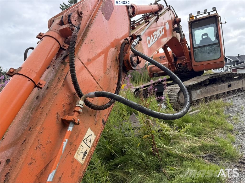 Daewoo SL220LC-V Excavator with Tooth Bucket Εκσκαφείς με ερπύστριες