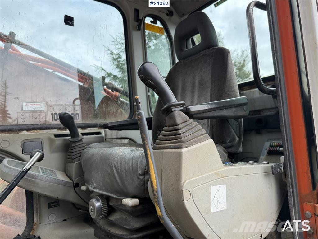Daewoo SL220LC-V Excavator with Tooth Bucket Εκσκαφείς με ερπύστριες