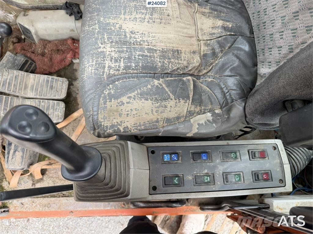 Daewoo SL220LC-V Excavator with Tooth Bucket Εκσκαφείς με ερπύστριες