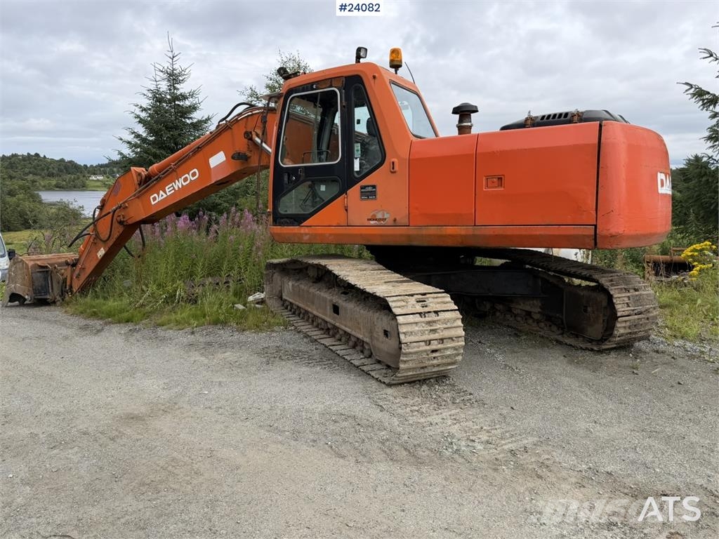 Daewoo SL220LC-V Excavator with Tooth Bucket Εκσκαφείς με ερπύστριες