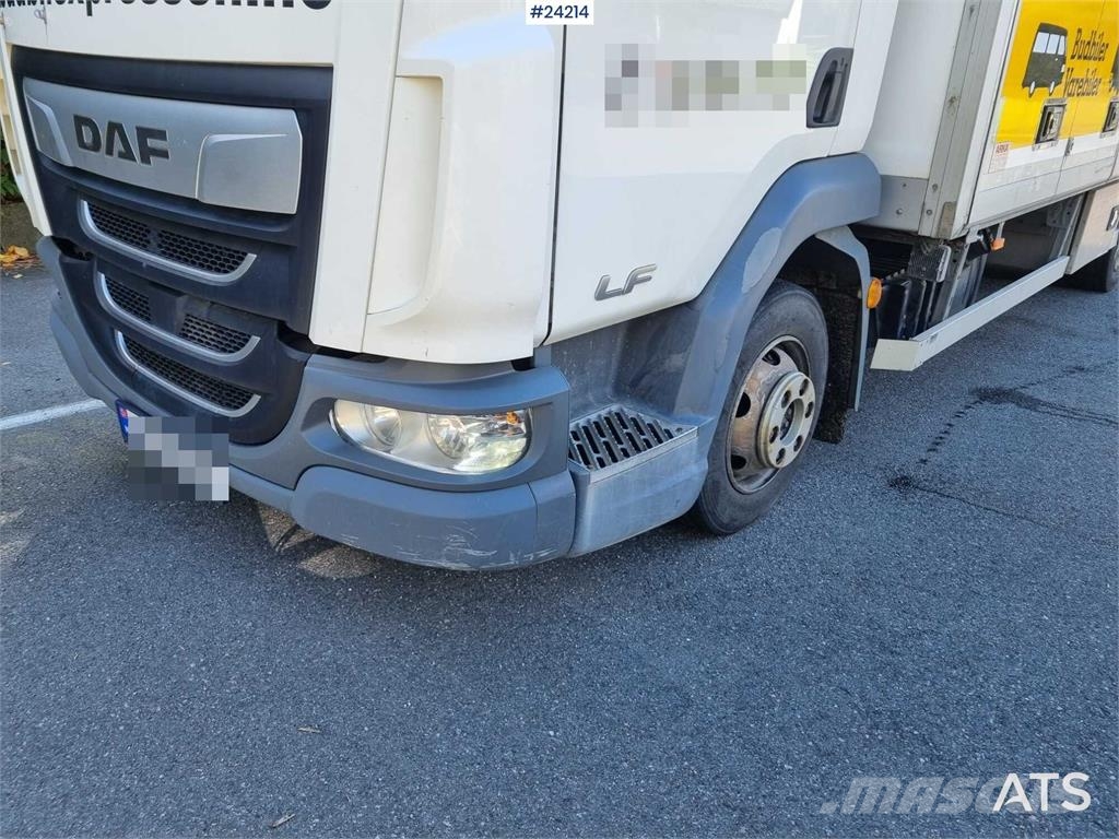 DAF LF 180 FA with side opening and lift Skříňová nástavba
