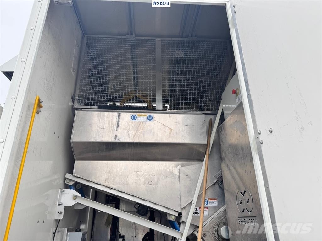 DAF LF260 Shredder Truck. 37,000 km! Must See! Kommunal-Sonderfahrzeuge
