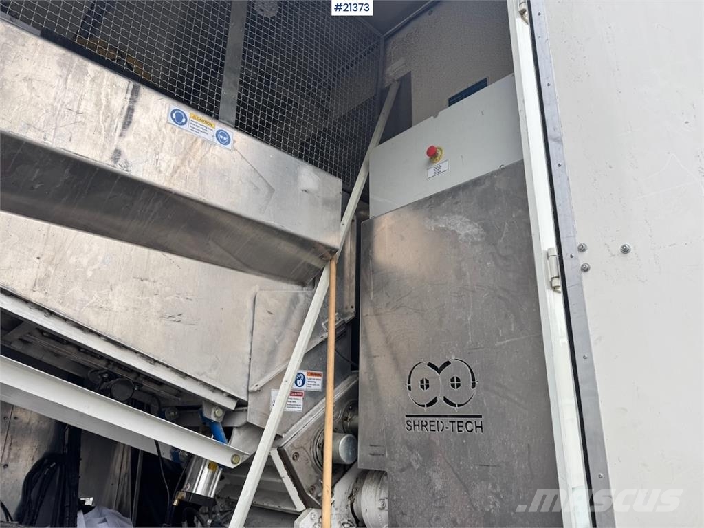 DAF LF260 Shredder Truck. 37,000 km! Must See! Kommunal-Sonderfahrzeuge