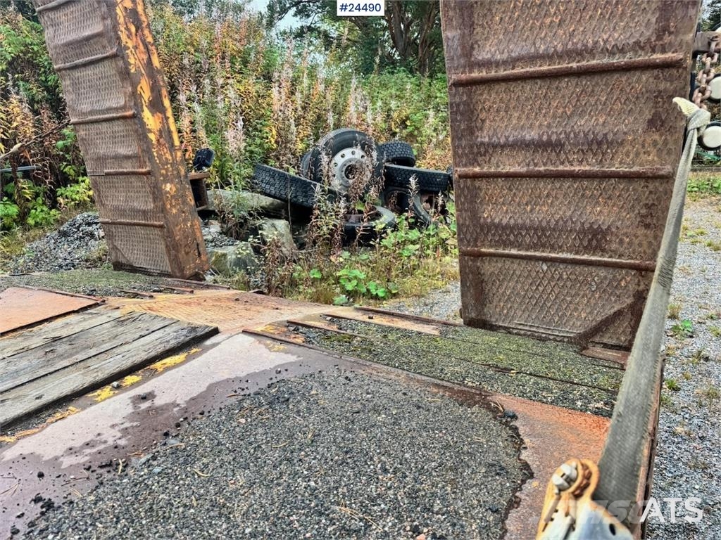 Damm 4-Axle Machinery Trailer with Hydraulic Ramps Maskinhenger