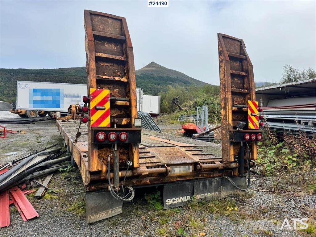 Damm 4-Axle Machinery Trailer with Hydraulic Ramps Maskinhenger