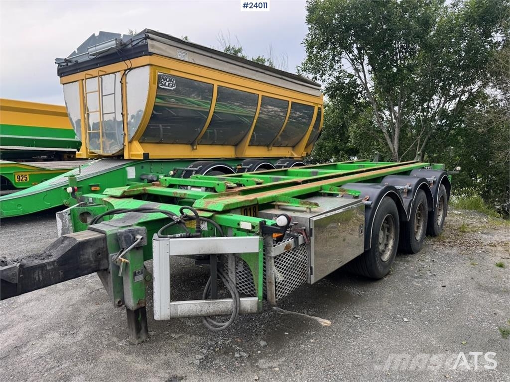 Damm Hook Trailer with Tipper مقطورات لوادر