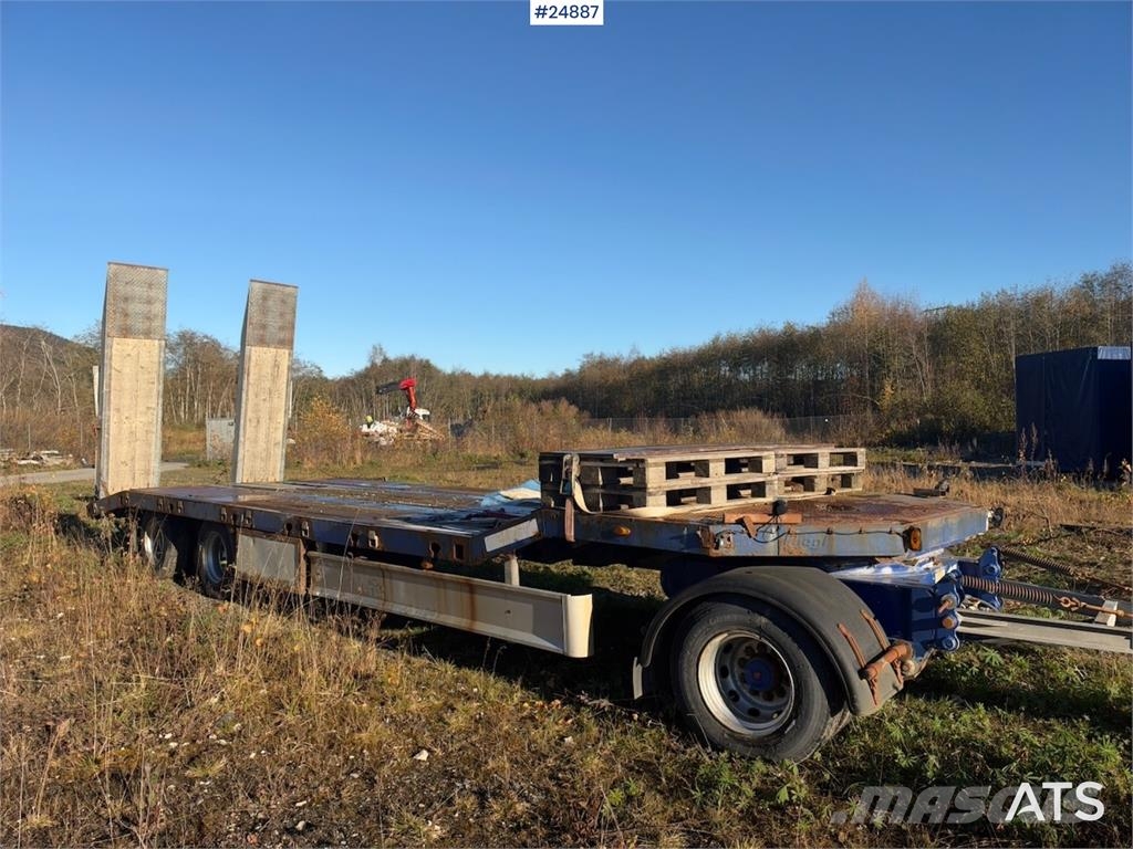 Damm machinery trailer with hydraulic ramps – Delivered Remorque surbaissée