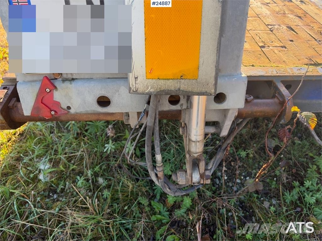 Damm machinery trailer with hydraulic ramps – Delivered Remorque surbaissée