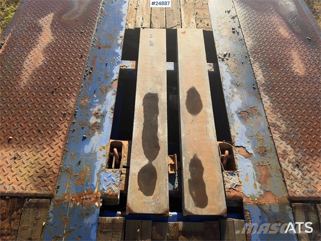 Damm machinery trailer with hydraulic ramps – Delivered Remorque surbaissée