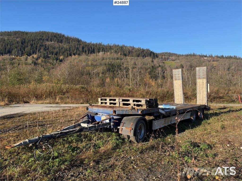 Damm machinery trailer with hydraulic ramps – Delivered Remorque surbaissée