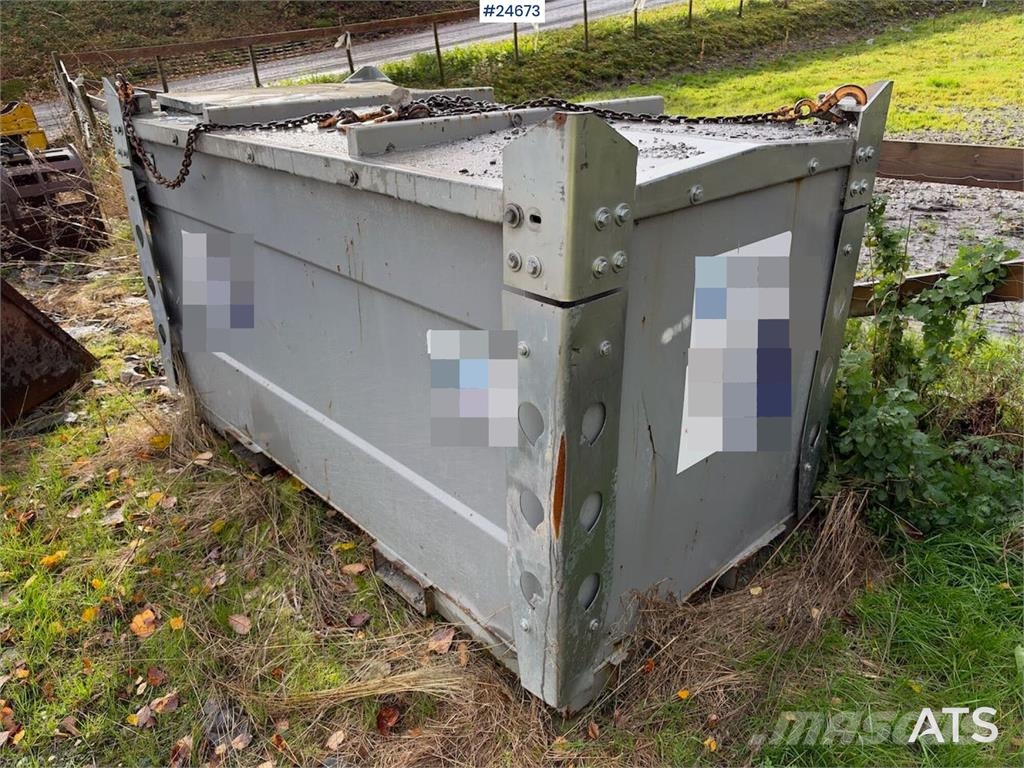  Dieseltank med pumpe Баки