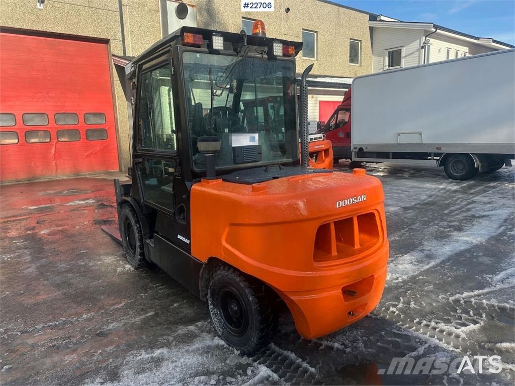 Doosan D55C-5 forklift 5.5 tons w/ 4.5 meter lift height Heftrucks overige