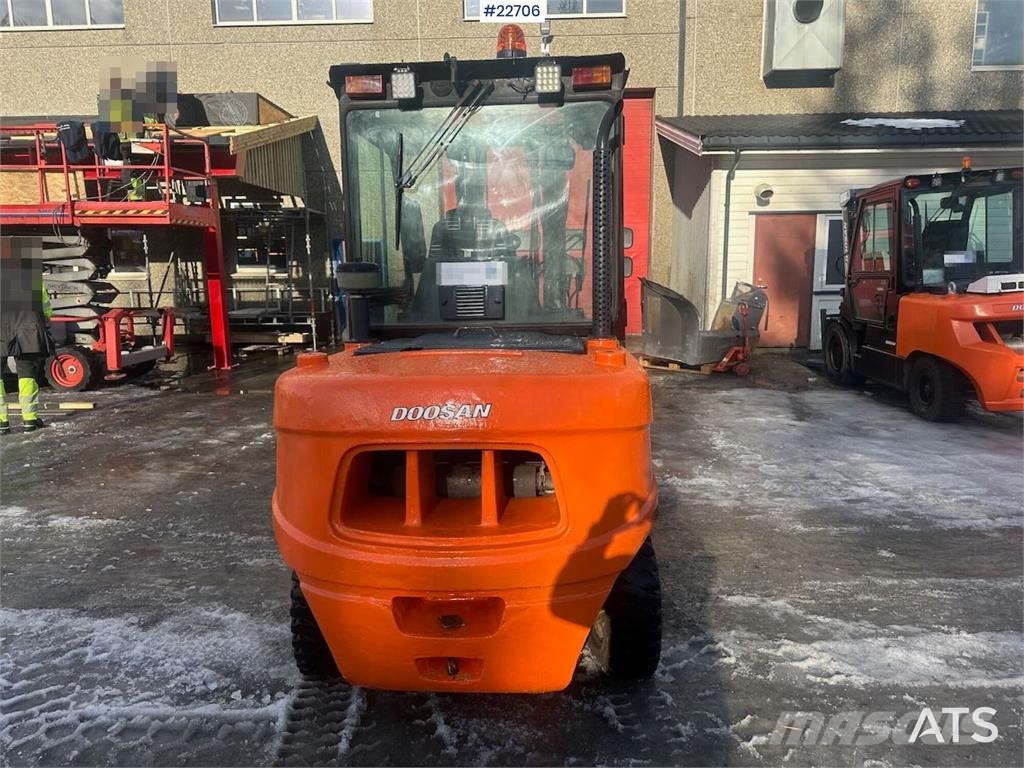 Doosan D55C-5 forklift 5.5 tons w/ 4.5 meter lift height Heftrucks overige