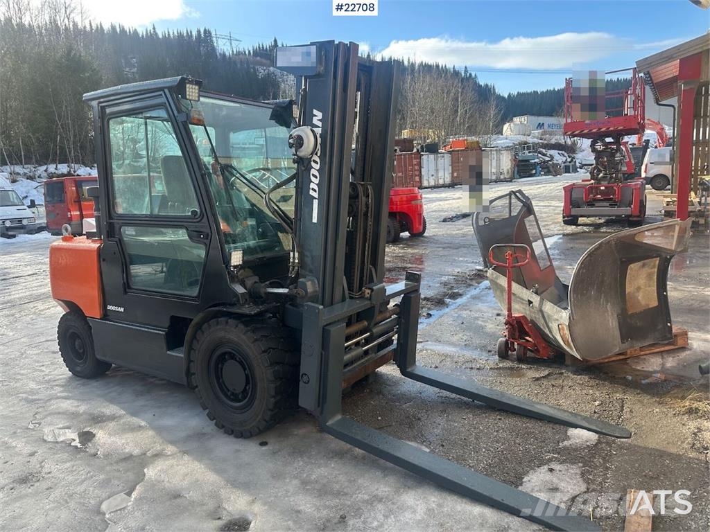 Doosan D55SC-7 truck w/ Deluxe cabin Heftrucks overige