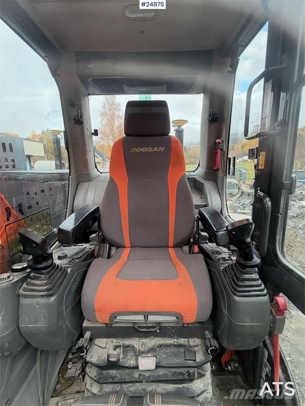Doosan DX235LCR-5 Crawler Excavator – Tiltrotator, 2 Buck Pelle sur chenilles