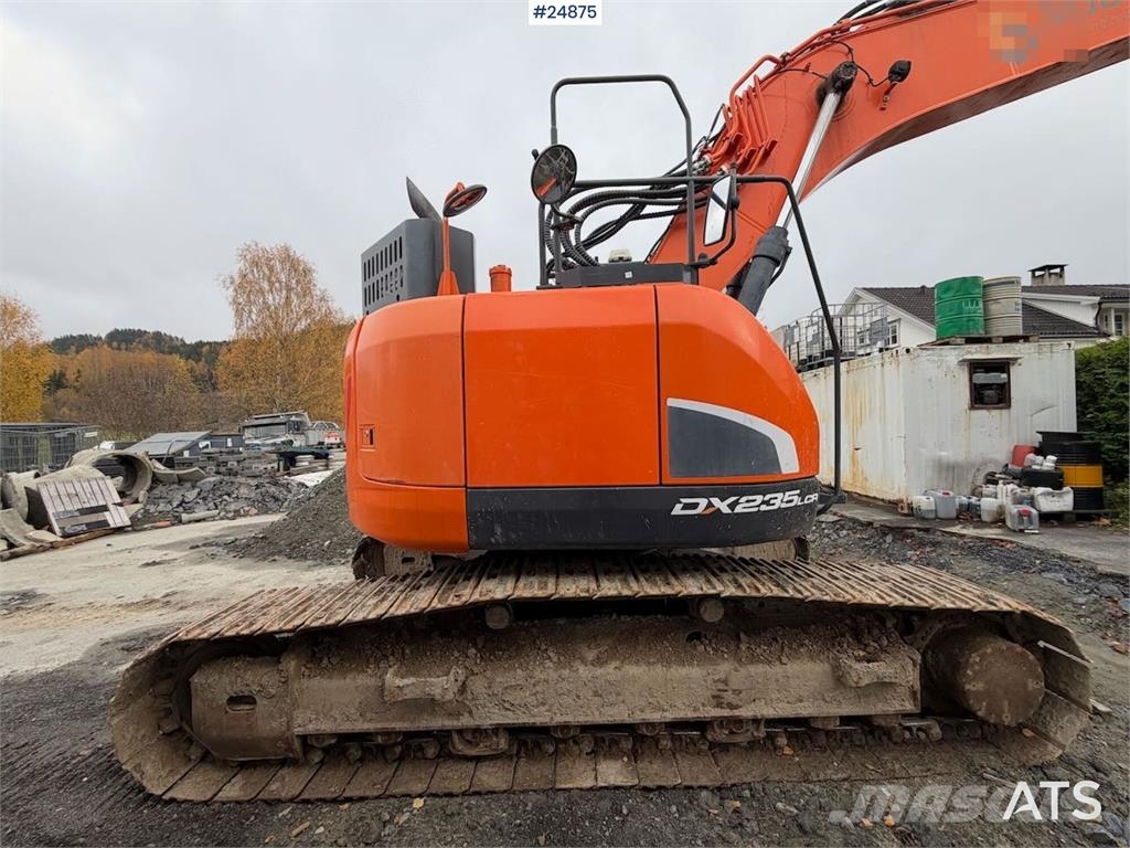 Doosan DX235LCR-5 Crawler Excavator – Tiltrotator, 2 Buck Pelle sur chenilles